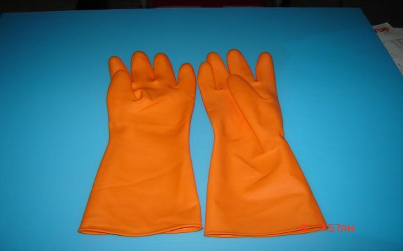 ถุงมือยางธรรมชาติสีส้ม  /  ถุงมือยางธรรมชาติสีดำ เหมาะกับการใช้ในอุตสาหกรรมอาหาร และ อุตสาหกรรมทั่วไ