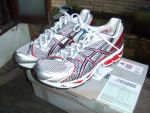 รองเท้า asics kayano15