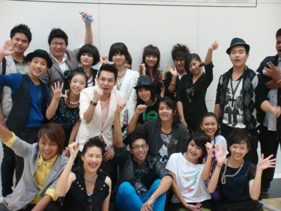 ราคาเดียวคุ้ม ร้องเพลงเก่งหลายหลักสูตร Summer Singing Class 2011 ราคาเดียวคุ้ม ร้องเพลงเก่งหลายหลักสูตร Summer Singing Class 2011
