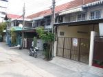 www.homedd.co.th รหัส T3-0341 ขายทาวน์เฮ้าส์ 2 ชั้น ซอยโรงเรียนป้วยฮั้ว ถนนสายลวด เนื้อที่ 17.6 ตร.ว