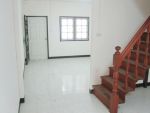 www.homedd.co.th รหัส T3-0341 ขายทาวน์เฮ้าส์ 2 ชั้น ซอยโรงเรียนป้วยฮั้ว ถนนสายลวด เนื้อที่ 17.6 ตร.ว