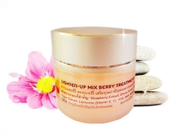 Lighten-up Mix Berry Cream ผสานพลังเบอร์รี่เข้มข้น มี AHA จากธรรมชาติเร่งกระบวนการผลัดเซลล์ผิวคล้ำเส Lighten-up Mix Berry Cream ผสานพลังเบอร์รี่เข้มข้น มี AHA จากธรรมชาติเร่งกระบวนการผลัดเซลล์ผิวคล้ำเส