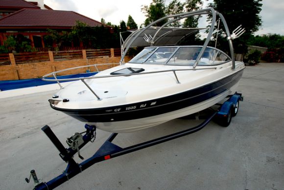 powersportmaxx ขาย 2006 BAYLINER BAYLINER 210CU (Discovery Cuddy)