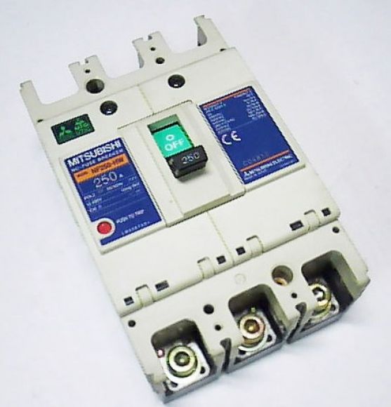 เมนเบรคเกอร์ ยี่ห้อMITSUBISHIรุ่นNF250-HW(250amp3P 50KA)