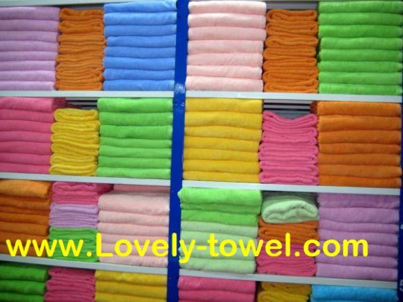 ผ้าขนหนูสีพื้น ด้ายคู่เกรด A เนื้อผ้าโรงแรม มีหลายสี ขนาด 30x60 น้ำหนัก 14 ปอนด์ ผ้าขนหนูสีพื้น ด้ายคู่เกรด A เนื้อผ้าโรงแรม มีหลายสี ขนาด 30x60 น้ำหนัก 14 ปอนด์
