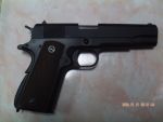 ปืนอัดแก๊สM1911A1บอดี้เหล็กรมดำเหมือนจริงของใต้หวัน
