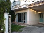 รับติดฟิล์มกรองแสง ลดความร้อนบ้าน อาคาร(ผลงานที่หมู่บ้าน Parkway Chalet ) สนใจติดต่อ: ช่างโย 08-3388
