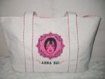 กระเป๋าสะพายผ้า Anna sui แท้100%