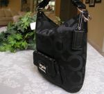 สินค้าอยู่ไทย พร้อมส่ง 14753 Coach Kristin Black Op Art Sateen Hobo