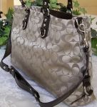 สินค้าอยู่ไทย พร้อมส่ง 15510 Coach Ashley Khaki Signature Carryall Bag