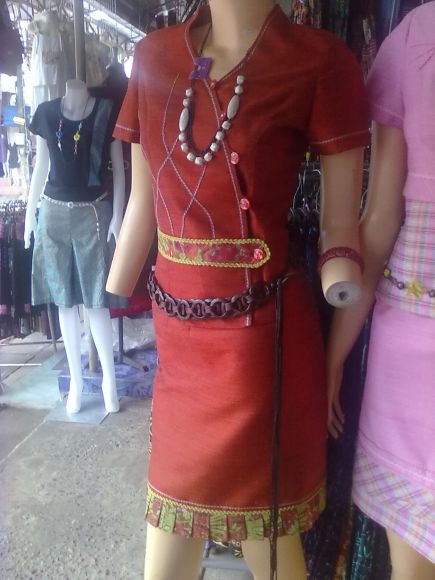 ชุดไหมสตรี
