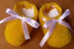 รองเท้าเด็กอ่อนถักด้วยไหมพรมของใหม่ เด็กแรกเกิด - 3 เดือน ขนาด 8 ซ.ม พร้อมส่งได้