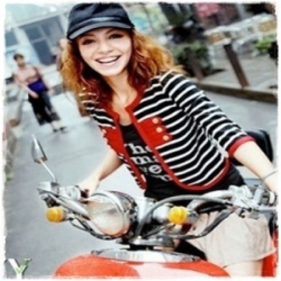 เสื้อคลุมลายขาว-ดำ