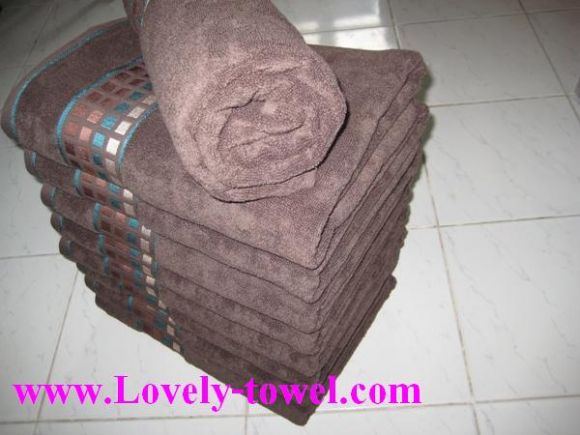 ผ้าขนหนูสีพื้นทอลายคาด สีน้ำตาลโอวัลตีน ขนาด 27x54 และ 30x60 ด้ายคู่ หนานุ่มเกรด
