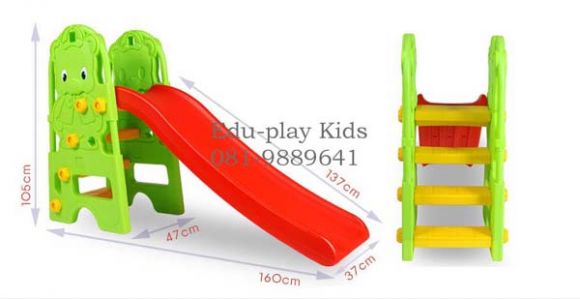 สไลด์เดอร์หมีเขียวพร้อมแป้นบาสและลูกบาส สไลด์เดอร์หมีเขียวพร้อมแป้นบาสและลูกบาส