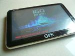 gps นำทาง รุ่นใหม่ เปลี่ยนแบตได้ ราคาถูก ขนาด 5 นิ้ว CPU 500Mhz CHIPSET MTK มี BLUETOOTH AV IN ต่อกล