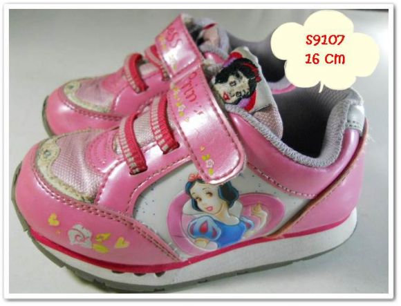 รองเท้าผ้าใบมือสอง Disney Princess สีชมพู sz 16 cm