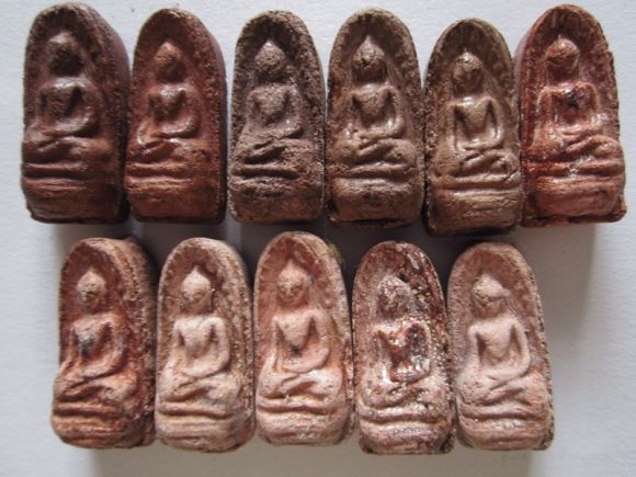 พระรอดเหม็น ลพ.อุ้น วัดตาลกง