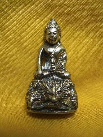 พระกริ่งมังกรทอง วัดโสธรวนาราม ฉะเชิงเทรา ปี2520