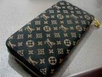 กระเป๋าสตางค์ Louis Vuitton ถูกค่ะ