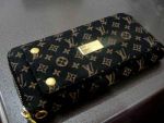 กระเป๋าสตางค์ Louis Vuitton ถูกค่ะ