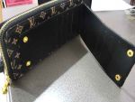 กระเป๋าสตางค์ Louis Vuitton ถูกค่ะ