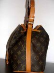 กระเป๋าลูกอม Louis Vuitton