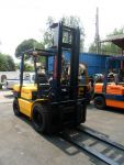 ขายรถยกFORKLIFTยี่ห้อ KOMATSUรุ่น11ขนาด3ตันเสา4เมตร สวยมากรับประกัน3เดือนราคา340000บาทขายแล้วจ้าาาาา