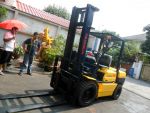 ขายรถยกFORKLIFTยี่ห้อ KOMATSUรุ่น11ขนาด3ตันเสา4เมตร สวยมากรับประกัน3เดือนราคา340