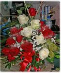 แจกันดอกไม้ ดอกไม้สด ดอกไม้ผ้า ลิลลี่ กุหลาบ คาร์เนชั่น แสดงความยินดี วันเกิด