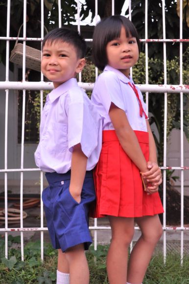 ชุดนักเรียนราคาถูก