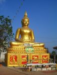 รับพ่นสีทองพระประธานด้วยสีมุกทองคำโกลด์แมกซ์ ทดแทนการปิดทองคำเปลว โทร. 081 985 5033