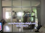 เฟรมกลาส ดีไซด์-รับติดตั้งประตูกระจกบานเปลือย บานเฟี้ยม ประตูกระจกบานเลื่อน