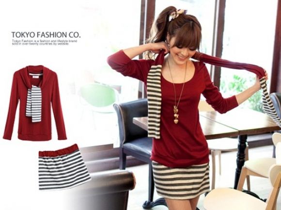 (Set  3 ชิ้น   เสื้อ +กระโปรง + ผ้าพันคอ แยก ) ชุดแฟชั่นนำเข้า เกาหลี  สีเลือดหม