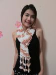 ผ้าพันคอไหมปอมปอม