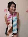 ผ้าพันคอไหมปอมปอม