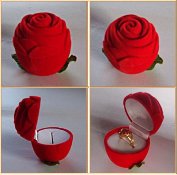 กล่องใส่แหวนเป็นกล่องกำมะหยี่สีแดงรูปดอกกุหลาบเล็ก