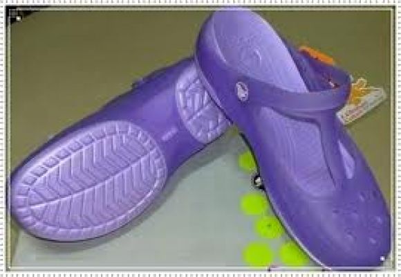 รองเท้า Crocs รุ่น Carlie Mary Jane สีม่วง
