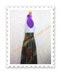 กระโปรงวินเทจ (Vintage) ลายเสื้อโทนเขียวขี้ม้า ทรงเอวสูงเข้ารูป สวยมากค่ะ