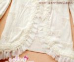 พร้อมส่ง  Knit & Co. เสื้อคลุมประดับดอกไม้  สีครีม