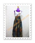 กระโปรงวินเทจ (Vintage) ลายเสื้อโทนเขียวขี้ม้า ทรงเอวสูงเข้ารูป สวยมากค่ะ