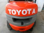 ขายFORKLIFTยี่ห้อTOYOTAรุ่น6FD30เสา4.5เมตร  รับปะกัน 3  เดือนเขตกรุงเทพและปริมณฑลราคา460000บาท