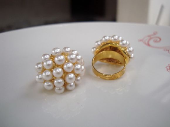 แหวนหัวมุกดีไซน์สุดเก๋ แฟชั่นเกาหลีสไตล์วินเทจ อินเทรนด์ น่ารักมากๆ ค่ะ (1 วง)