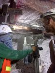 รับเจาะคอนกรีต เจาะหิน เจาะแผ่นหินแกรนิต (Coring,Diamond core) ..โดยช่างเหรียญ 