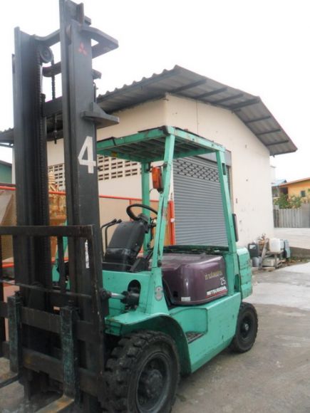 ขายรถยก FORKLIFTขนาด 2.5 ตัน เสา4เมตรสวยมากเครื่องดี เกียร์ดี ถูกมาก 225000 ขายแ ขายรถยก FORKLIFTขนาด 2.5 ตัน เสา4เมตรสวยมากเครื่องดี เกียร์ดี ถูกมาก 225000 ขายแ