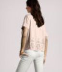 เสื้อผ้าฝ้ายทรงหลวมๆ ฉลุลายดอกไม้