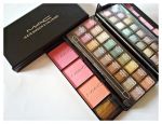 ชุดแต่งหน้า MAC ทาตา 18 สี ปัดแก้ม 3 สี