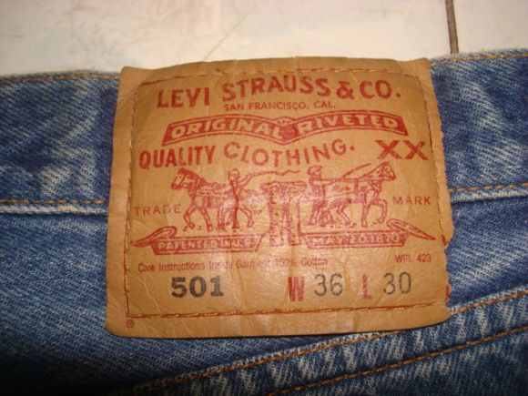 # 7675 # ยีนส์ Levi's 501 ผ้าทราย ของแท้ มือสอง เอว 38 ยาว 28 ตะเข็บสวยๆ