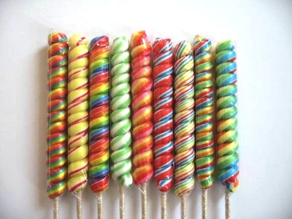  Tall Swirl Lollipop size M or 75g (อมยิ้มสายรุ้งแบบเกลียวยาวไซค์ M )