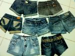 กางเกงยีนส์ขาสั้น ปลีก-ส่ง เริ่มต้นที่ 35 บาท โทร 0886993307 ตั้ม